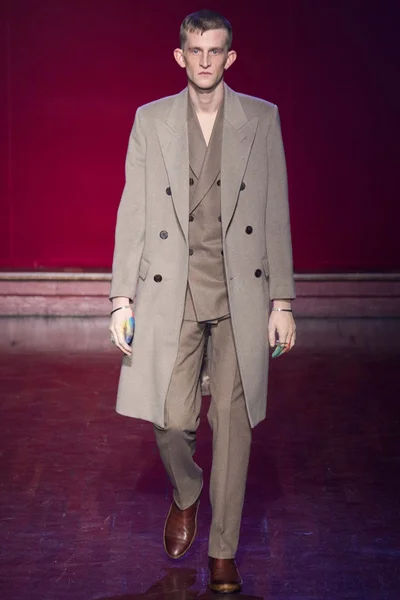 Look 6